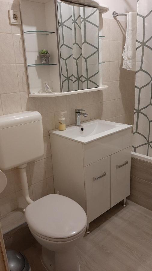 Berik Apartman 佩奇 外观 照片