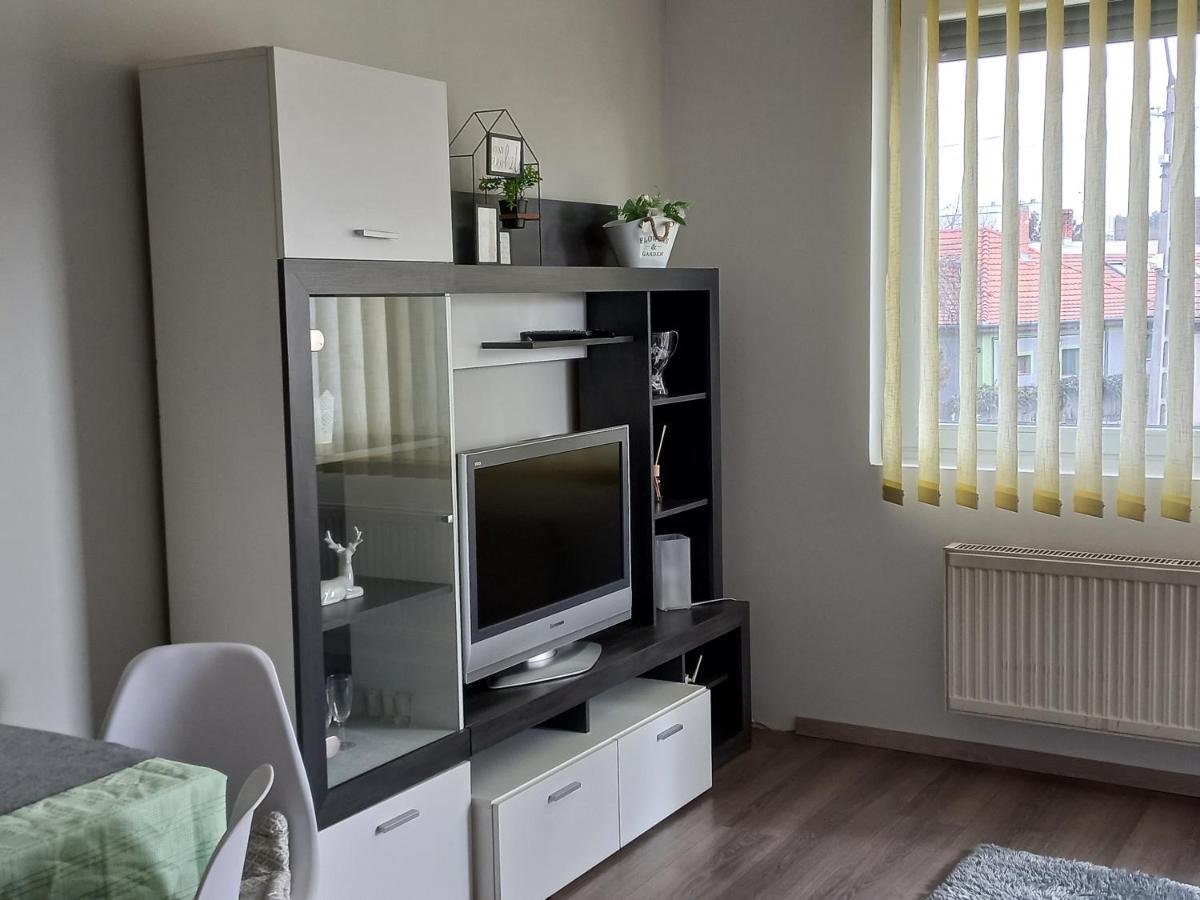 Berik Apartman 佩奇 外观 照片