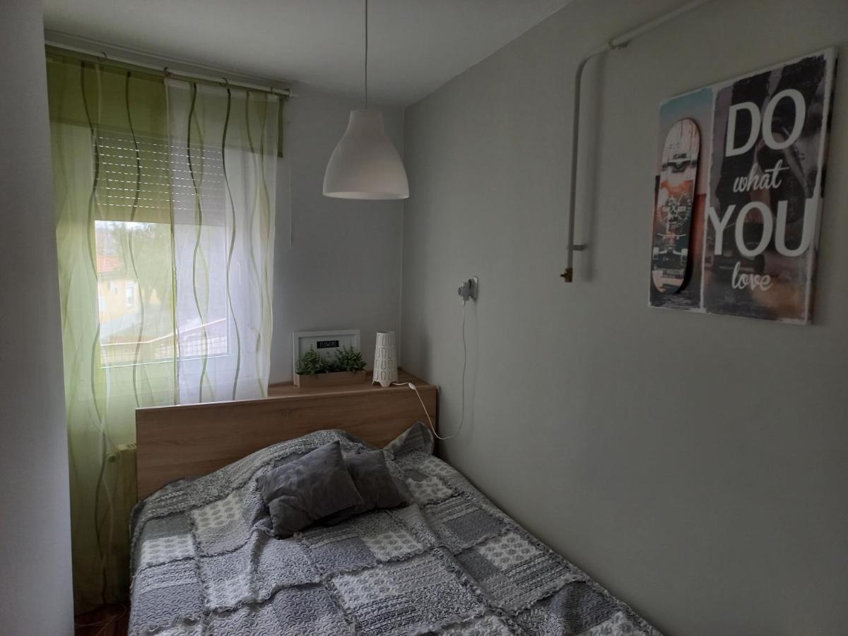 Berik Apartman 佩奇 外观 照片