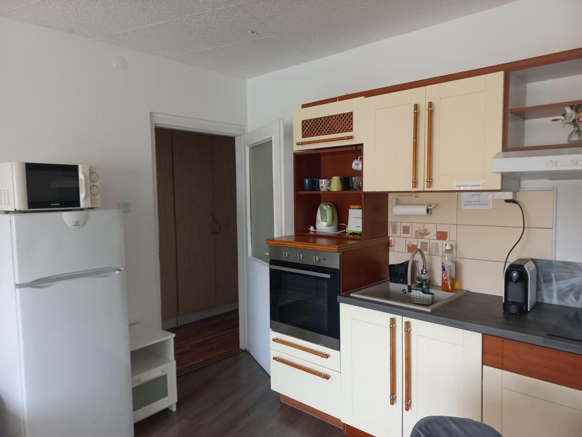 Berik Apartman 佩奇 外观 照片